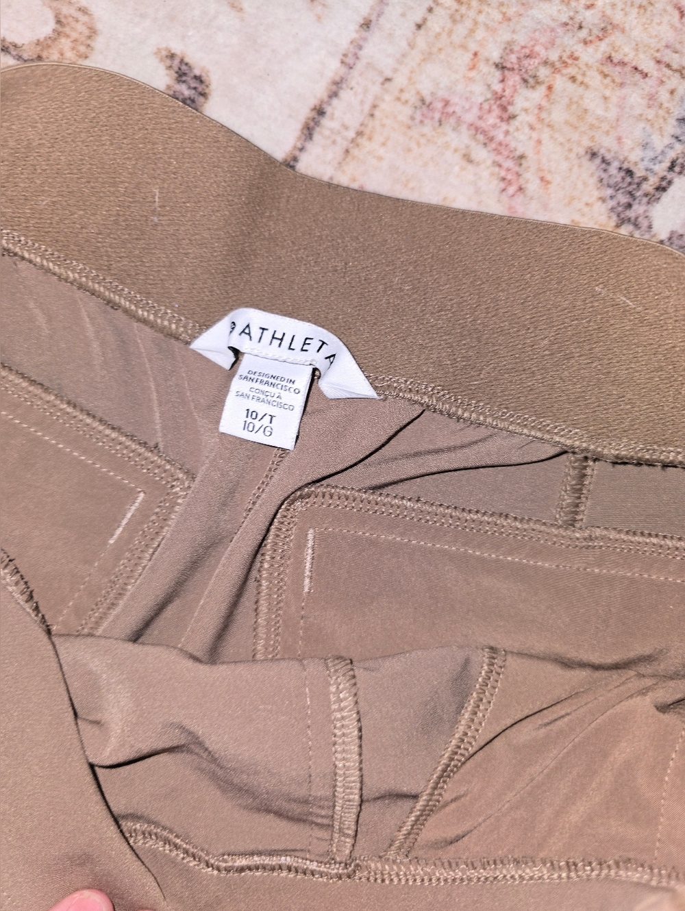 Athleta Taupe High-Waist Active Cargo Pants Womens 10T - Picture 2 of 3